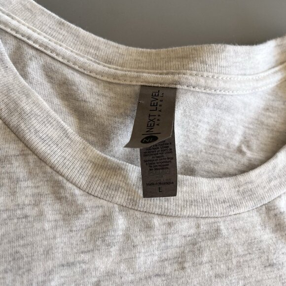 Kansas City Royals Tshirt Women’s Large Cheetah Print - Picture 2 of 4